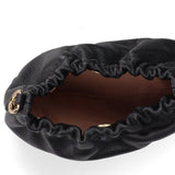 Helena Do Borsa a spalla da donna