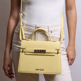 Um M 26 Handtasche