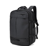 Mochila unisex Aoking Erevan Ultra de poliéster negro.