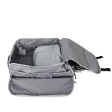Mochila unisex de poliéster gris claro.