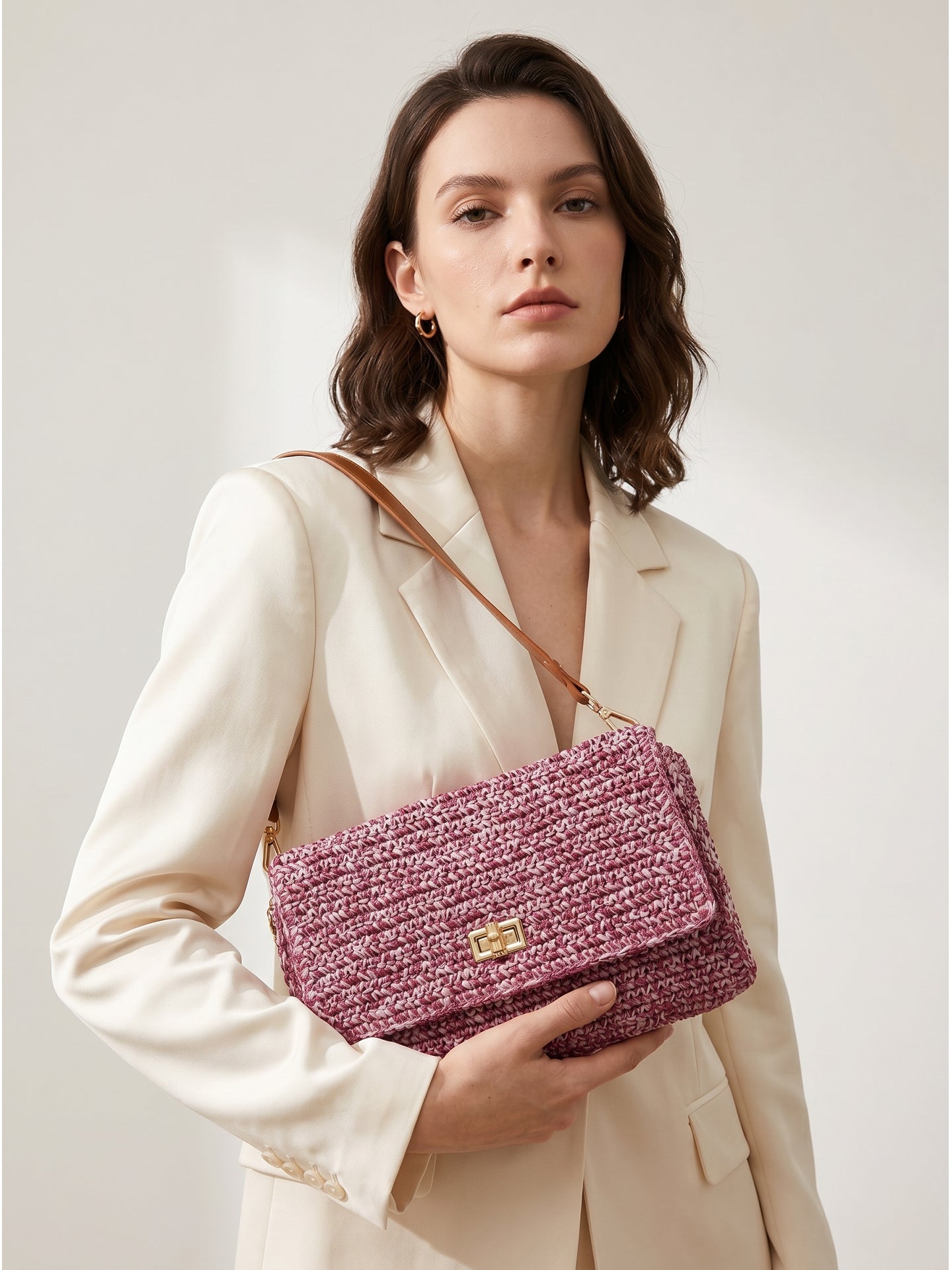 Borsa a Tracolla in Woven Straw Viola