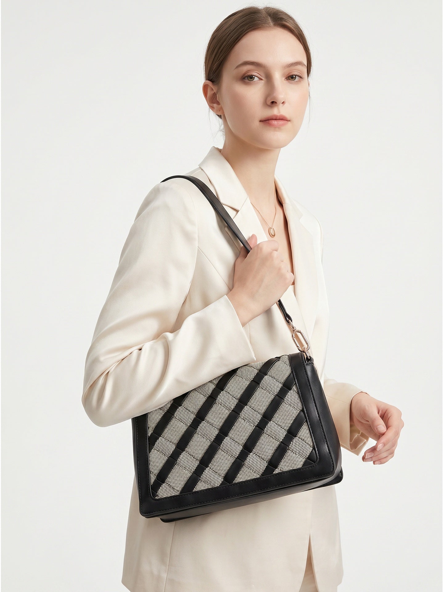 Borsa a Spalla in Pelle Vegana Nero
