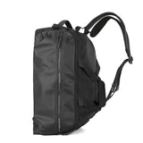 Mochila unisex de poliéster negro.